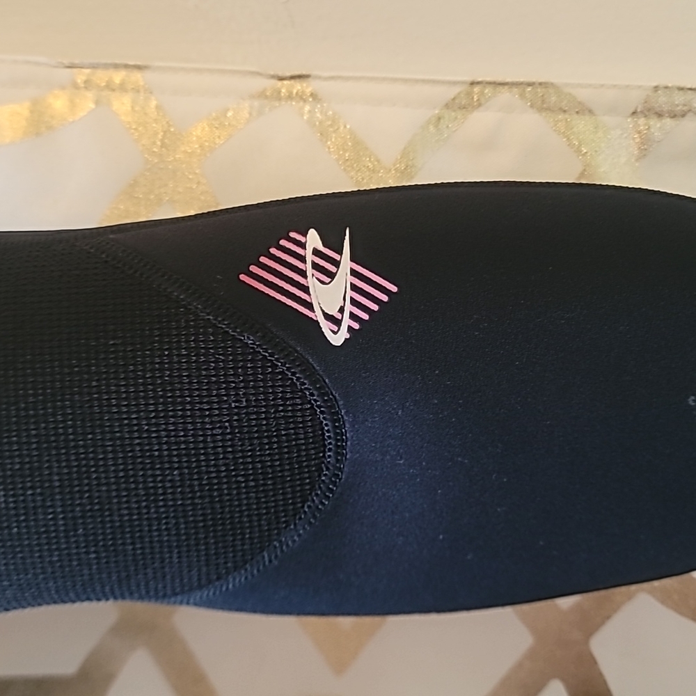 O'Neill Black Wetsuit - Picture 10 of 11